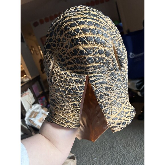Vintage 1992 JURASSIC PARK Velociraptor Dinosaur Halloween Mask U.C.S. & Amblin - Picture 3 of 6